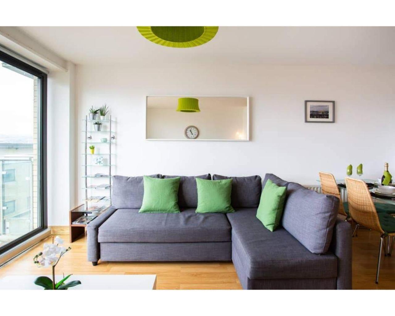 Central Belfast Apartments, Victoria Place חדר תמונה